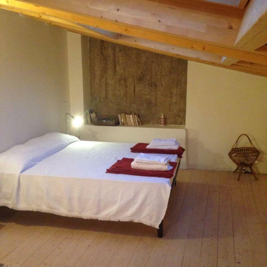 Casa Del Nespolo Bed & Breakfast Pilzone ภายนอก รูปภาพ